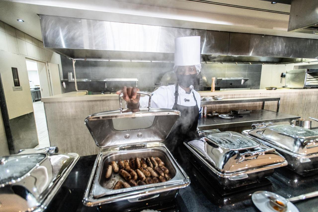 The Capital Zimbali Hotel Ballito Kültér fotó A commercial kitchen