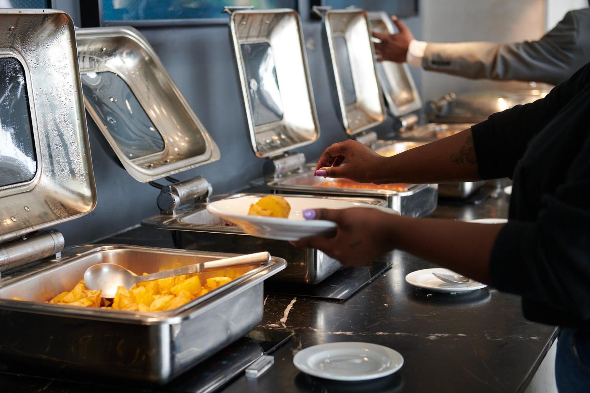 The Capital Zimbali Hotel Ballito Kültér fotó A self-service buffet